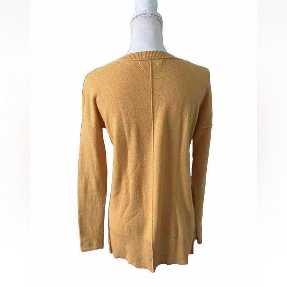 Tahari Pure Luxe Cashmere Women's Yellow Sweater Pullover Crew Neck Size S - Picture 5 of 11